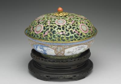 图片[2]-Painted enamel perfumery , Qianlong reign (1736-1795) , Qing dynasty-China Archive